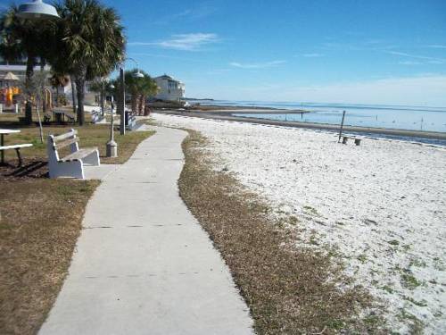 Апарт отель Cedar Cove Beach And Yacht Club Сидар-Ки Экстерьер фото