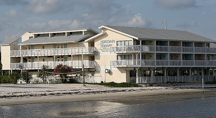 Апарт отель Cedar Cove Beach And Yacht Club Сидар-Ки Экстерьер фото